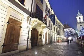 La rencontre sera jouée dans le cadre. Soir Vieille Ville Bratislava Slovaquie Vienne Europe Autriche Republique Tcheque Slovaquie Siege Hublot