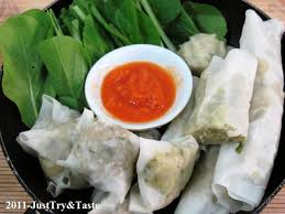 Tambahkan air dingin, garam dan minyak, aduk dengan tangan hingga terbentuk adonan yang kalis. Jual Pangsit Ayam Rebus Dengan Sawi Jakarta Utara Makacieat Tokopedia