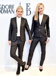 Degeneres and de rossi say i do in california. Ellen Degeneres And Portia De Rossi Are The Ultimate Matching Couple Ellen Degeneres And Portia Ellen And Portia Couple Outfits