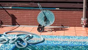 Vacuuming your pool is one of the most important aspects of maintenance. Diy Pool Vacuum Easy And Cheap Homemade Pool Vacuum Globo Surf