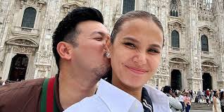 Who did Isabel Oli date before tying the knot with John Prats?