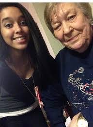 Marta Ray's Instagram, Twitter & Facebook