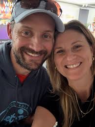 4 reasons I love this band: 1. @mairsongs is sunshine in a bottle ☀️ Every  time I look across the stage she is shredding, smiling and shining. Her  rascally stage energy brings