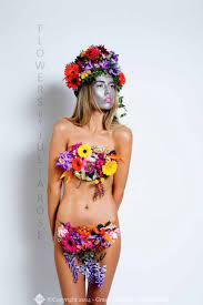 Shop julia rose society6 store featuring unique designs on various products across wall art, tech accessories, apparels, home decor and other unique lifestyle goods. Fabulous Florist Flowers By Julia Rose Australia Flirty Fleurs The Florist Blog Inspiration For Floral Designers