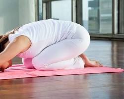 Hình ảnh về Tư thế em bé trong yoga