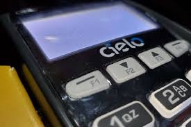 Hotel is located in 6 km from the centre. Vivr3 Acoes Viver On Investing Com