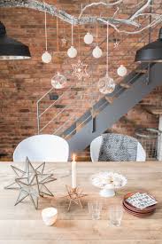 Weihnachtsdeko Uber Dem Esstisch Leelah Loves Tischdekoration Weihnachten Ast Deko Weihnachten Weihnachtsschmuck Diy