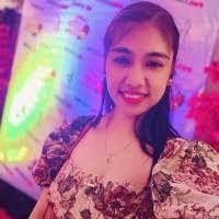 Michelle Vicente's Instagram, Twitter & Facebook