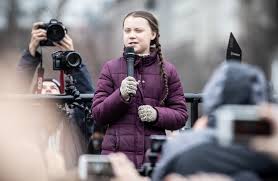 Trotzdem weiß man nicht viel über die schülerin, die das asperger syndrom hat und seit august 2018 jeden freitag für einen guten zweck die schule schwänzt. Das Phanomen Thunberg Wer Steht Hinter Greta Thunberg Wer Verdient An Der Klima Ikone News De
