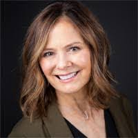 Leanna Bowman's Instagram, Twitter & Facebook