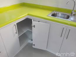 Las bisagras especiales sirven para cubrir las necesidades que las bisagras básicas no hacen, como las bisagras de doble acción que cierran automáticamente la puerta. Producto Destacado Kit De 4 Bisagras Para Muebles De Cocina En Esquina