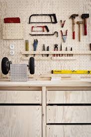 Grouchy Woodworking Projects For Boys Woodworkingskills Woodworkingplansworkshop Woodworkingproj In 2020 Garagen Werkbanke Holzbearbeitung Arbeitsraum In Der Garage