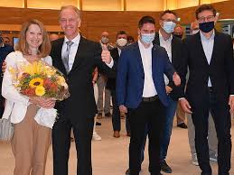 Blogger · writer · lawyer & law firm. Bei Moser Gibt Es Nichts Zu Meckern Singener Wochenblatt