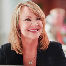 Denise Lemire's Instagram, Twitter & Facebook