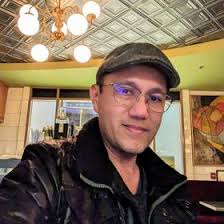 Dennis Go (GoDennis_)