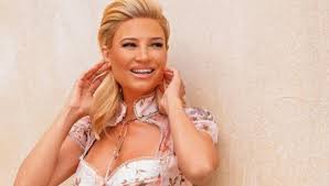 Maybe you would like to learn more about one of these? Faih Skorda To Pragmatiko Onoma Kai H Hlikia Ths Star Gr