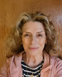 Does everyone know Isabel May (Elsa) is a cast member