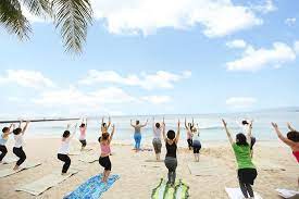 Find local yoga groups in honolulu, hawaii and meet people who share your interests. Awesome Yoga Class At Waikiki Beach Nearby Honolulu Zoo Bild Von Yogaloha Hawaii Oahu Tripadvisor