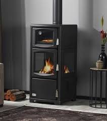 Kaminofen Mit Backofen Holzofen Mit Backfach La Nordica Forno Kaminofen Backofen Kaminofen Kamin Heizkosten Sparen