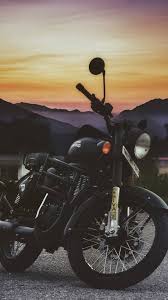 Download Gambar Bullet Stealth Black Hd Wallpaper Terbaru 2020 Royal Enfield Wallpapers Royal Enfield Bullet Royal Enfield Classic 350cc