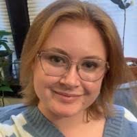 Elaine Paras's Instagram, Twitter & Facebook