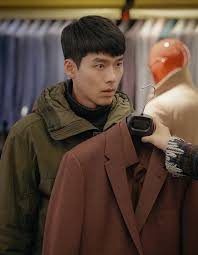 Crash landing on you (2019). Háº¡ Canh NÆ¡i Anh Vung Tiá»n Cho Hyun Bin Lá»t Xac Son Ye Jin Pháº£i Ghen Ná» Ä'om Ä'om Máº¯t