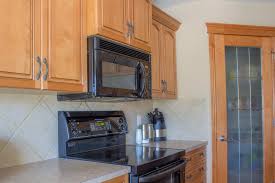 A flat painting surface is the key to refinishing kitchen cabinets. Laminate And Melamine What You Need To Know Dianella Polishing