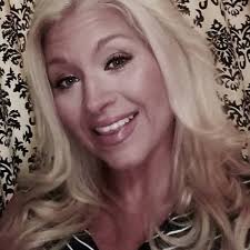 Ashley Oakes (@ashleyjacksonoakes) • Instagram photos and videos