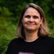 Amy Fulcher's Instagram, Twitter & Facebook