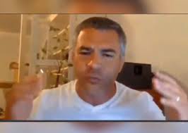 Join facebook to connect with rui fonseca e castro and others you may know. Visao Quem E O Juiz Negacionista Que Desafiou O Diretor Nacional Da Psp Para Um Combate De Luta Livre