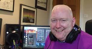 Mark Wilson is back with Pipes and Drums this Sunday at 6.30 and features  highlights of the recent U.K. championships held at the Stormont estate in  Belfast. Mark opens the programme with