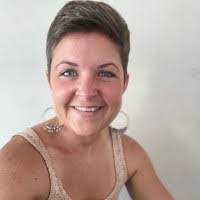 Carli Vangsness's Instagram, Twitter & Facebook