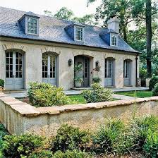 Midweek Favorites Cottage Exterieur Maison Style Et Relooking Exterieur