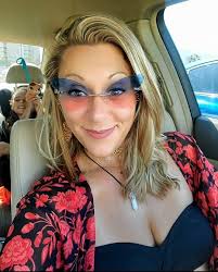 I'm a curly girl hair specialist or also known as curl specialist. I'm  level 2 specialized in doing Devacut and Rezöcut. This specific haircut is  a custom haircut designed according to what