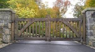 See more ideas about barn, farm entrance, ranch gates. 25 Naturally Stunning Wooden Driveway Gate Design Ideas Wooden Gates Driveway Farm Gates Entrance Entry Gates