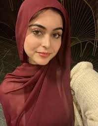 لو سمحت يابنات عاوزة كريم تفتيح البشرة ويكون كويس عن تجربة