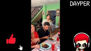 Los vídeos que se posicionan y toman la delantera al elegir los 50 vídeos más virales del 2019, algunos llenos de humor, viajes, mascotas, conocimientos etc. Videos Divertidos Y Graciosos De Tik Tok 2020 Videos De Risa 2020 Video Dailymotion