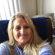 Anna Blatz's Instagram, Twitter & Facebook