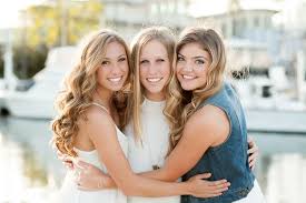 Friends Posing Photoshoot Ideas Sisters Photoshoot Best Friends Shoot Best Friend Poses Sister pose ideas | sisters repinned from posing ideas by bonnie cameron. best friends shoot best friend poses