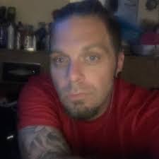 April Cubbage's Instagram, Twitter & Facebook