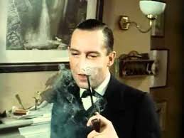 A calabash pipe has a large air chamber beneath the bowl that provides a cooling and mellowing effect. Holmes Pipe Smoking Scenes Season 2 Youtube