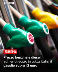 Il prezzo dei carburanti continua a salire a causa della guerra in Iran e  la situazione in Medio Oriente. In Italia il valore di benzina e diesel è  in aumento, con il