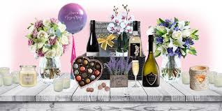 Great value flowers & wine gift sets delivered with next day uk delivery. Perry Florist Harpenden Order Online Or 01582 764554