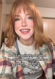 Alana Elliott's Instagram, Twitter & Facebook