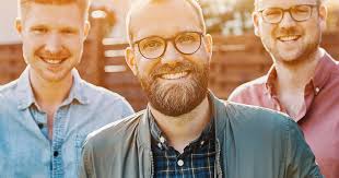 Koblenzer Band produzierte die ersten eigenen Songs während des  Corona-Lockdowns im Frühjahr: Budenzauber im Interview: Band aus dem Raum  Koblenz liefert Schlagerpop aus dem Homeoffice