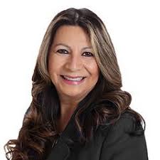 Sandra Minnick's Instagram, Twitter & Facebook