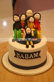 Family Cake Birthday Cake Family Themed Birthday Cake Aile Pastasi Babalar Gunu Fondan Pastalar Pastalar Pasta
