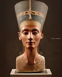 Nefertiti 🥀 Queen of Egypt in the 14th century BC is one of the most  captivating and influential figures of the ancient world. This limestone  sculpture, currently kept in Berlin, shows off