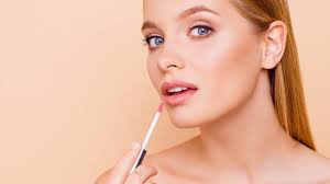 How do i make my lips appear bigger? 6 Makeup Tricks For Full Lips L Oreal Paris
