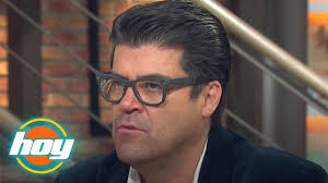 El Burro Van Rankin no tiene Facebook porque su mujer lo cachó en la movida